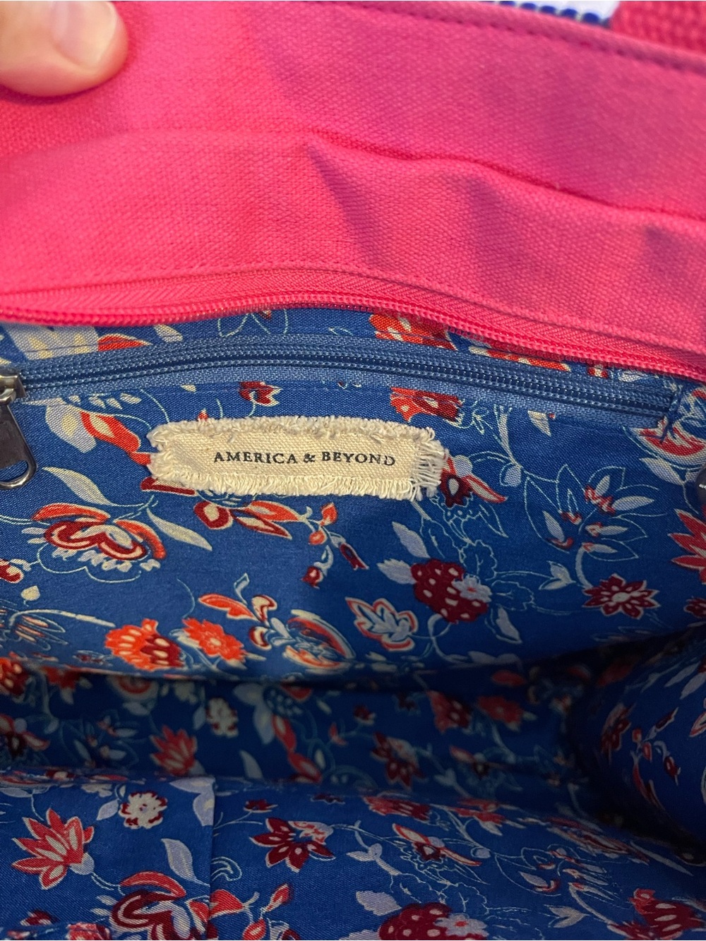America & Beyond bag - Picture 4 of 6